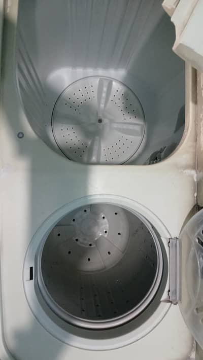 Washing machine (Haier)