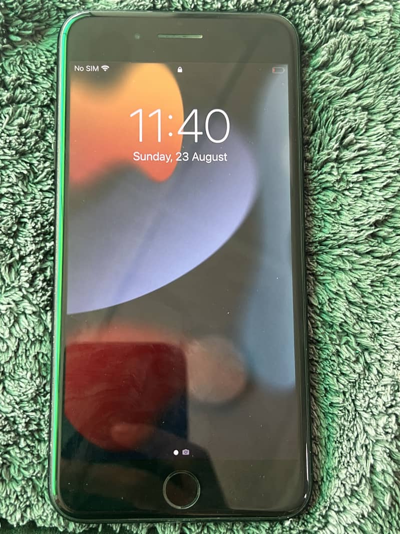 Apple iPhone 7 Plus 0