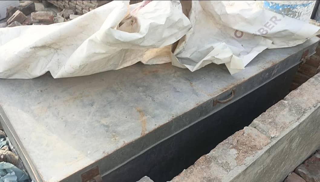 paiti Trunk 0