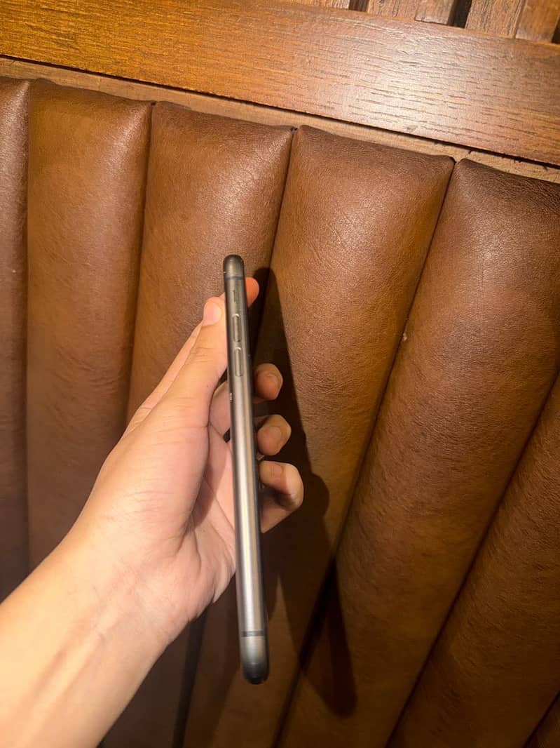 Apple iPhone 11 2