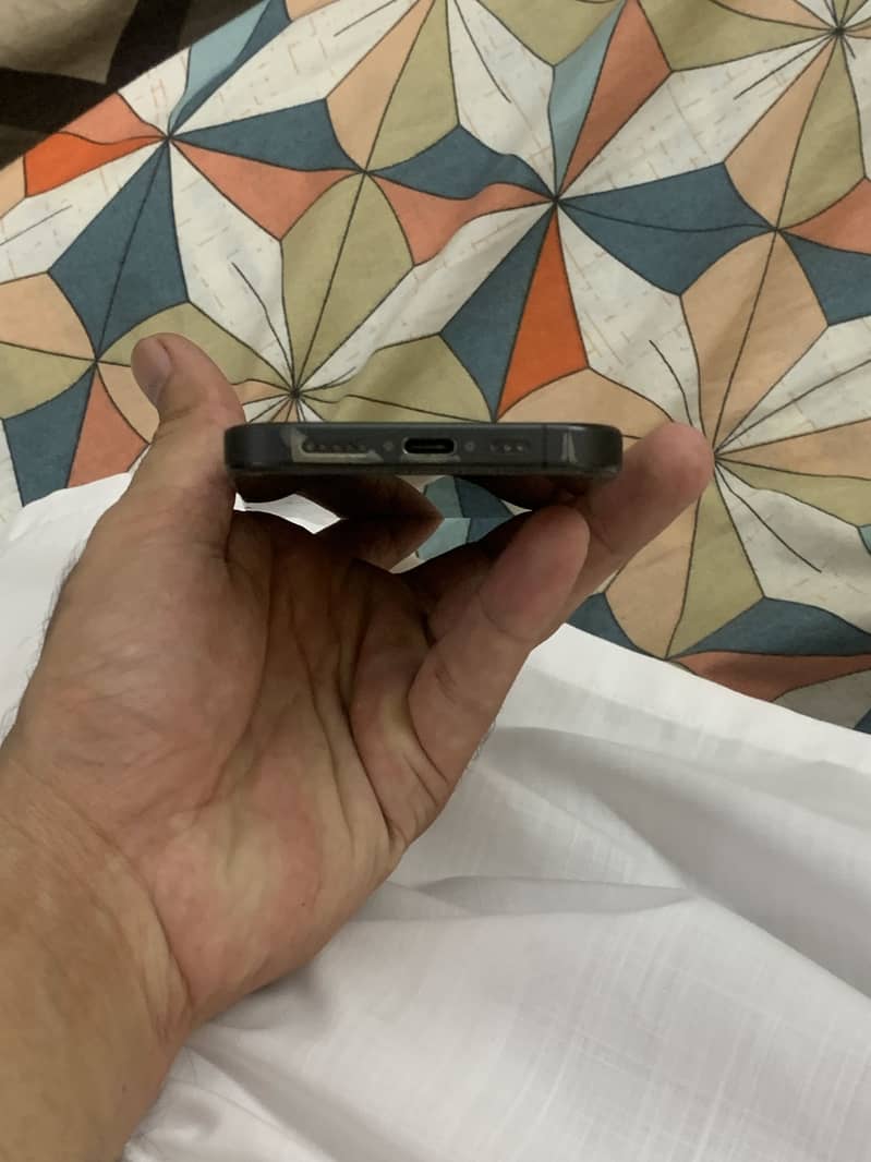 Apple iPhone 15 Pro 5
