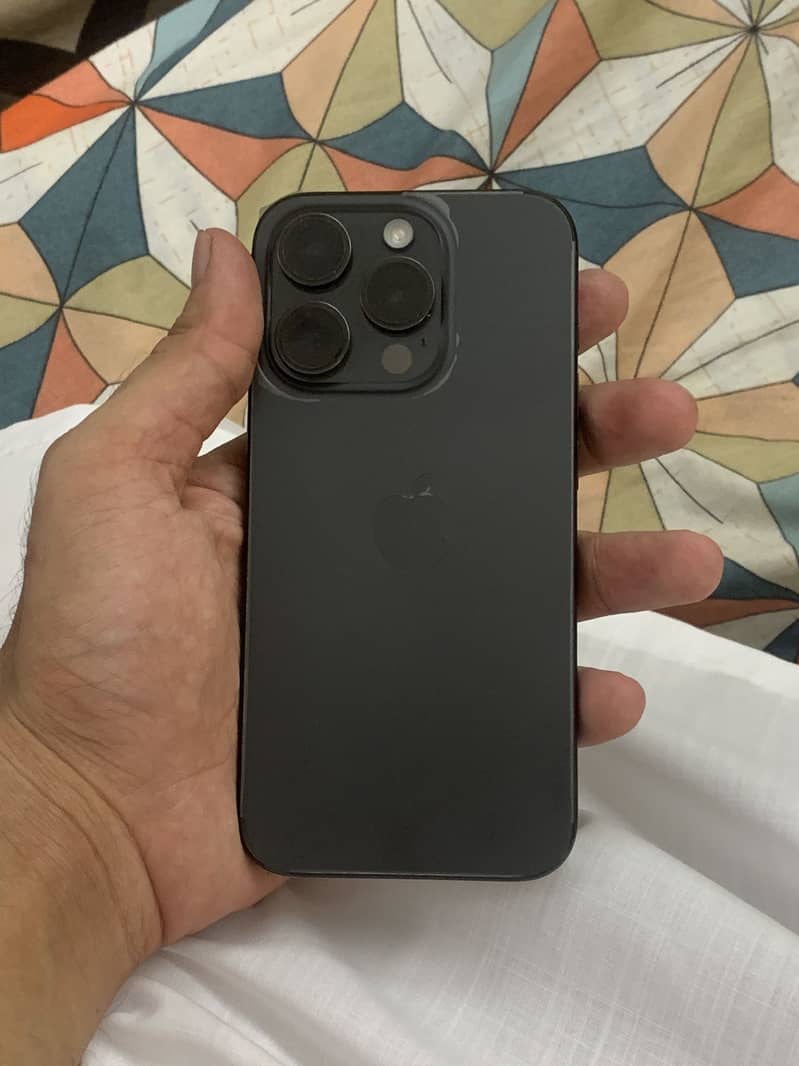 Apple iPhone 15 Pro 6