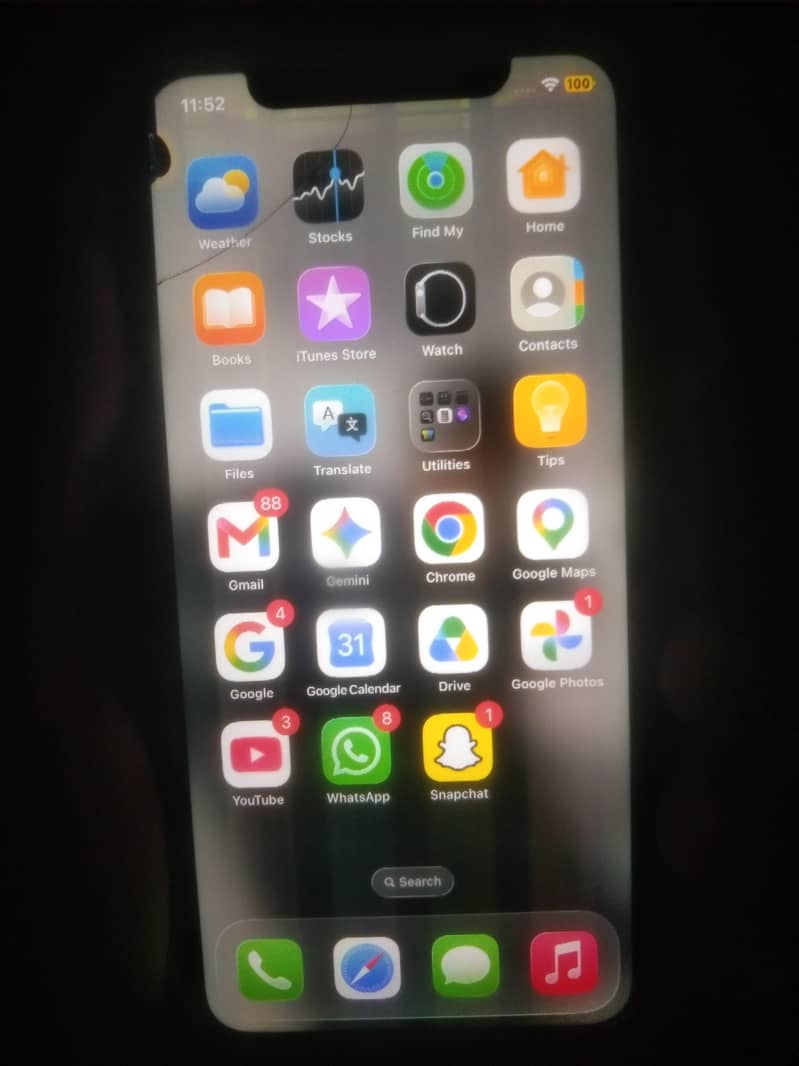Apple iPhone 11 4