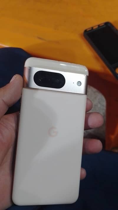 Google Pixel 8