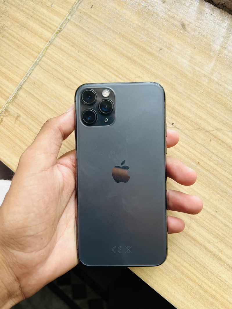 Apple iPhone 11 0