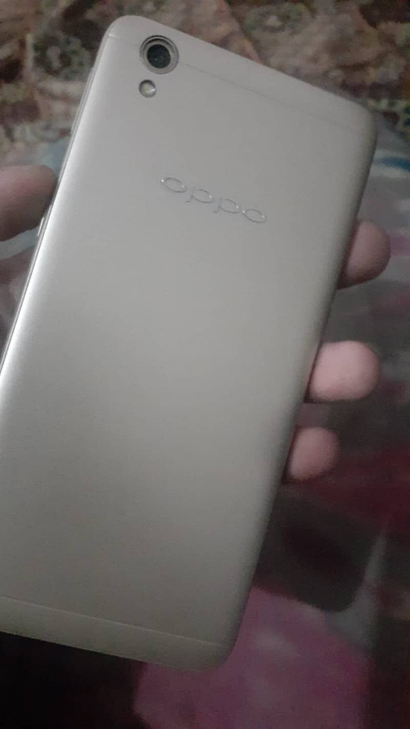 OPPO A37 4