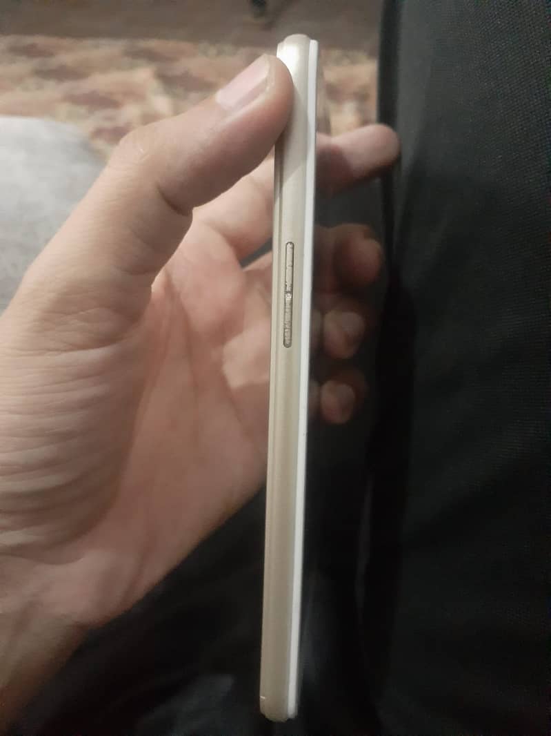 OPPO A37 9
