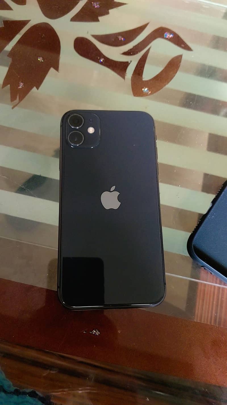Apple iPhone 11 4