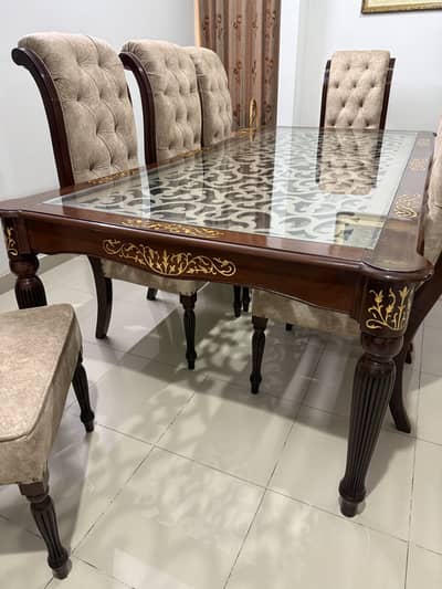 Brand new 8 seater dining table