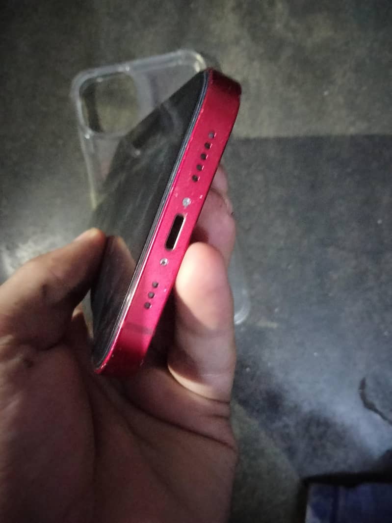 Apple iPhone 13 6