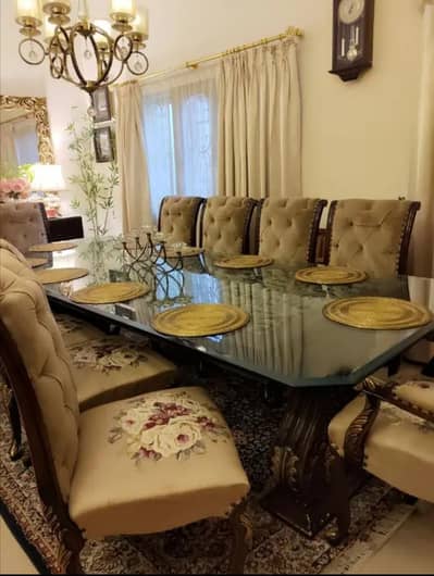 Dining table with 10 chairs