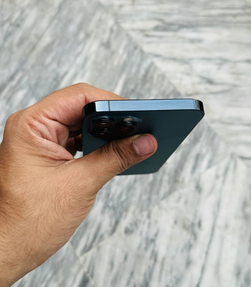 Iphone 12 Pro Max 4