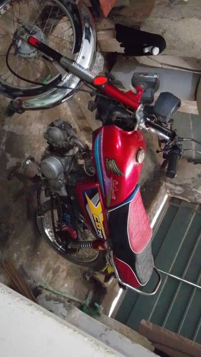 Honda CD70