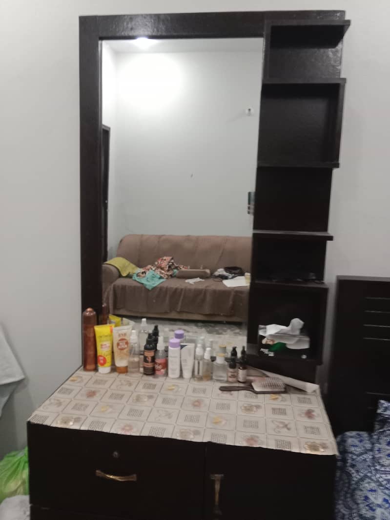 Dressing Mirror 1