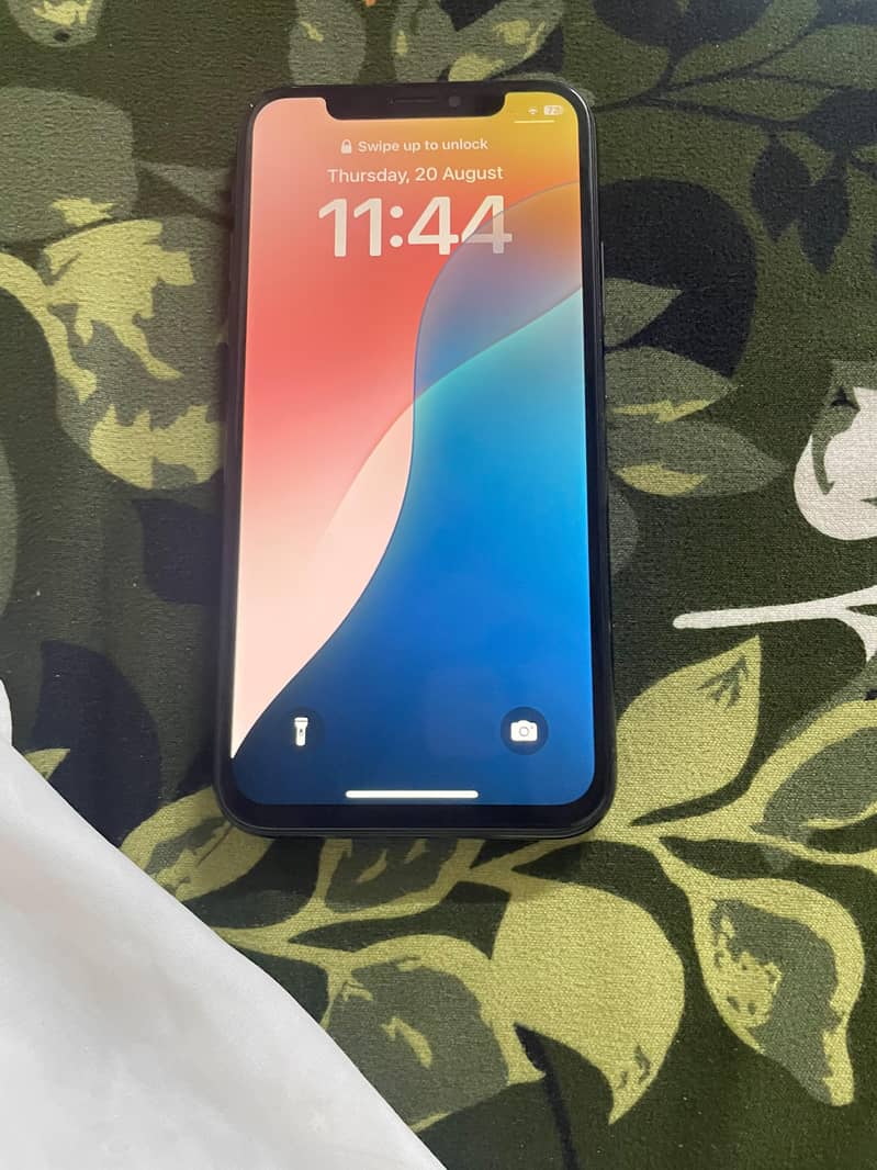 Apple iPhone XS 6