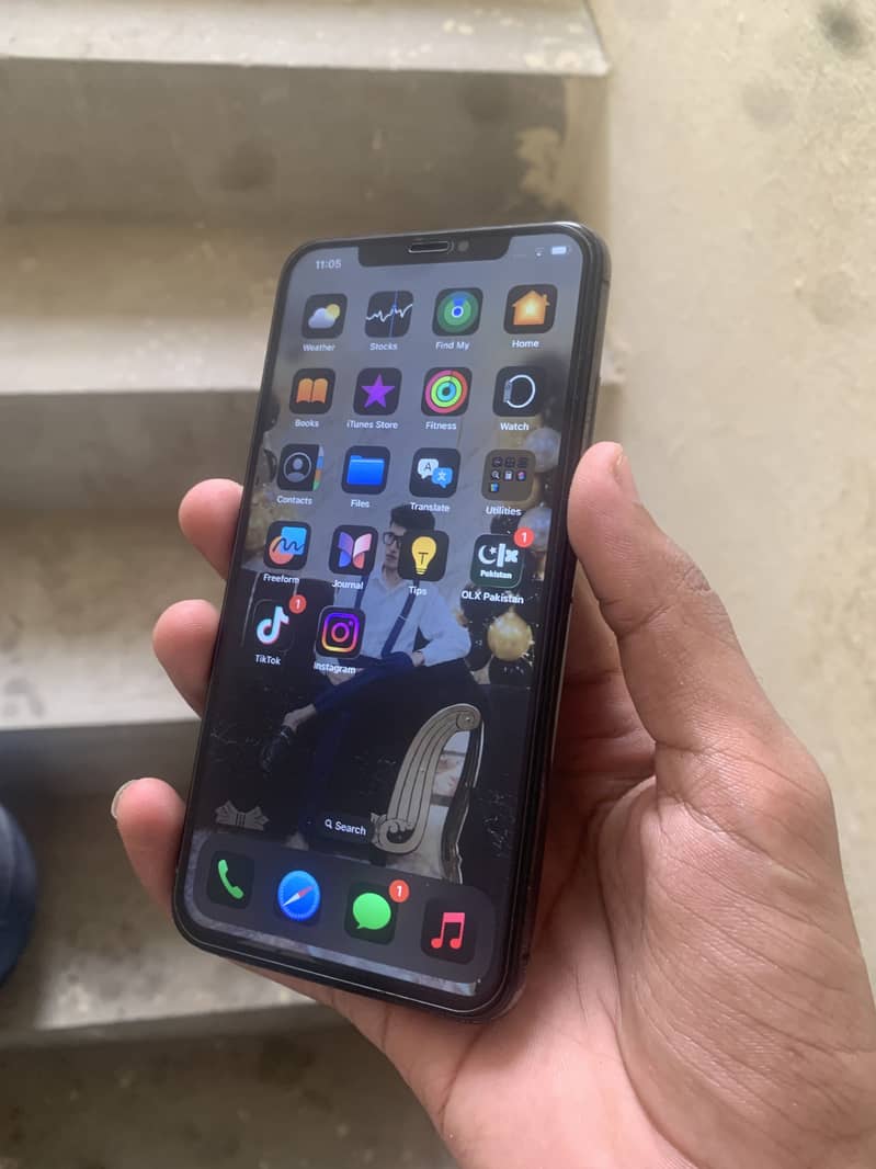 iPhone XS Max 4