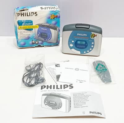 1990s Philips AQ668 AM/FM Digital Stereo Radio Cassette Player | New