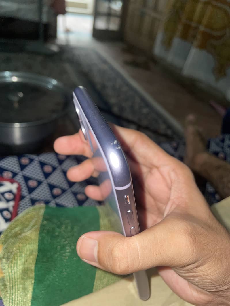 Apple iPhone 11 5