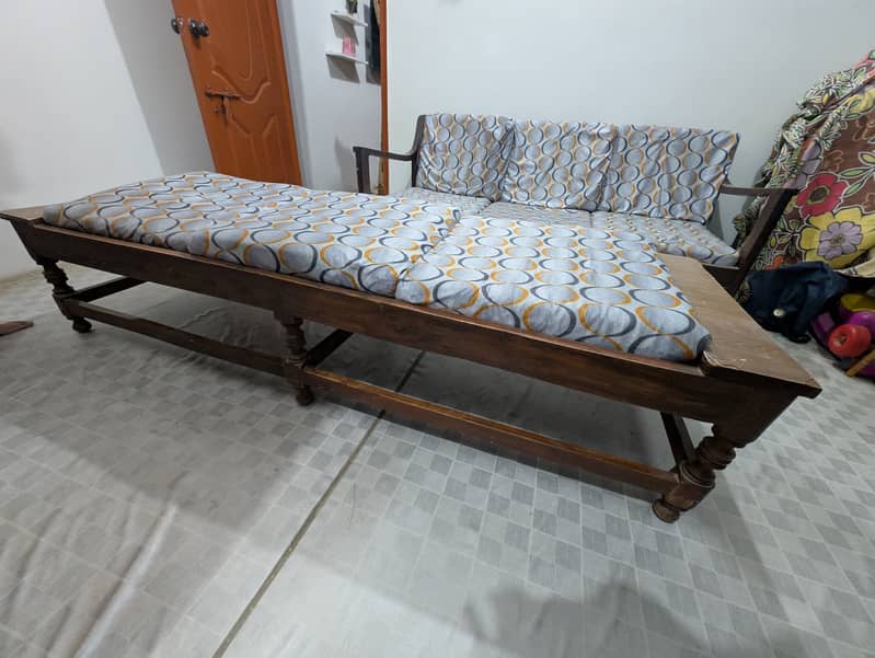 Sofa set one table and one bench 3