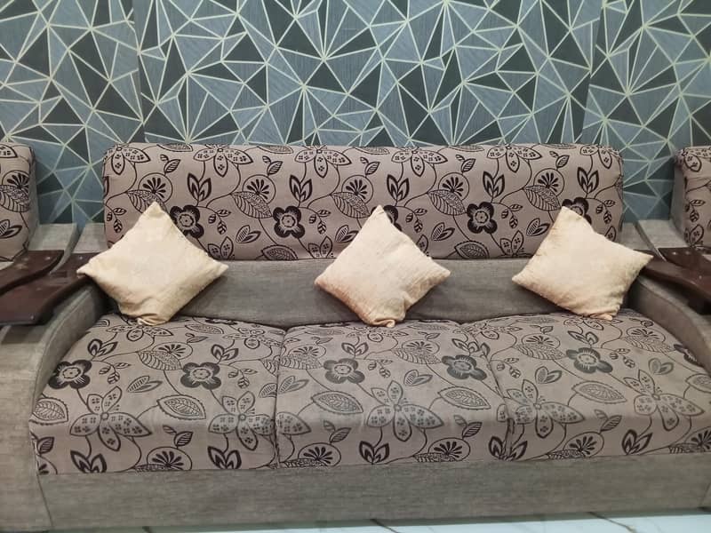 5 seater sofa set , solid wooden sofa with table , solid sofa set , 1