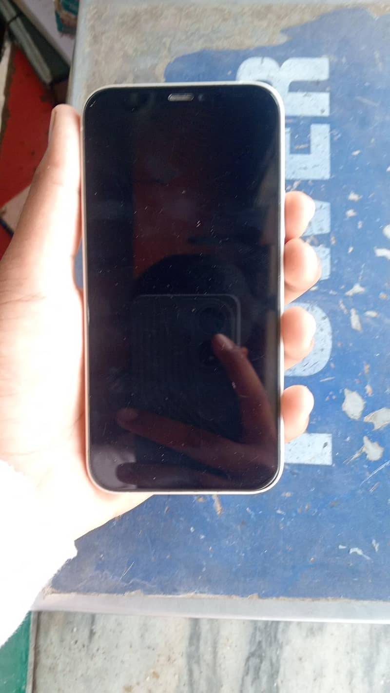 Apple iPhone 12 2