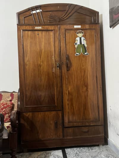 Traditional Wooden 2 Door Wardrobe – Good Condition