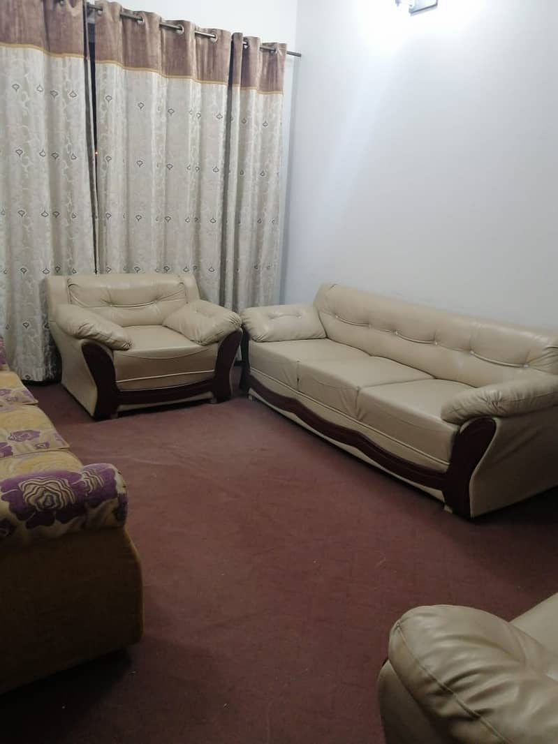 Sofa set 0