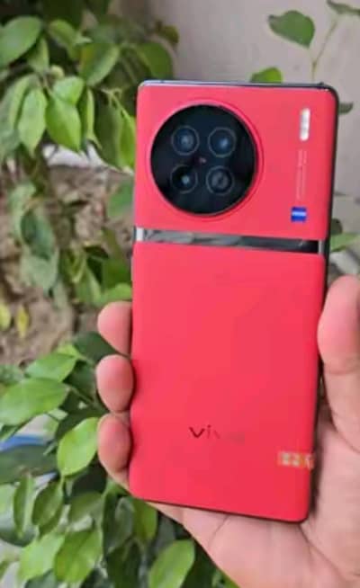 Vivo X90s