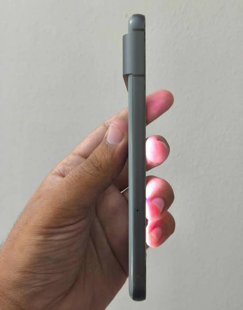 Google Pixel 8 3