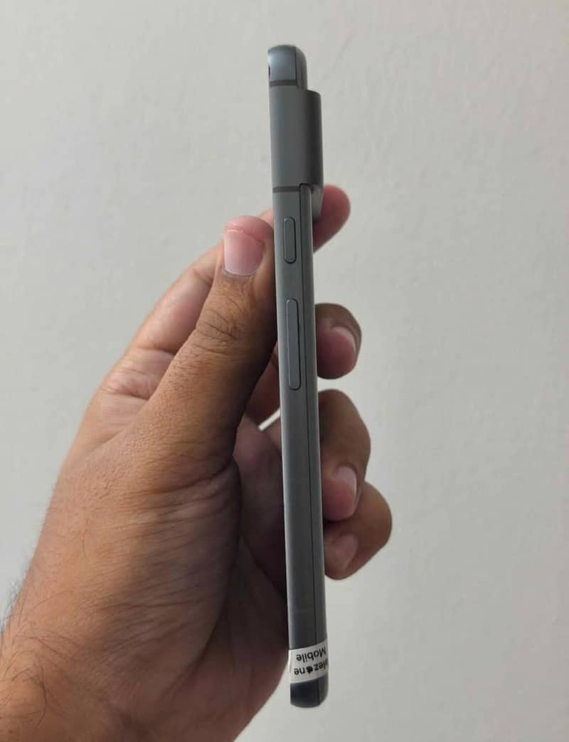 Google Pixel 8 5