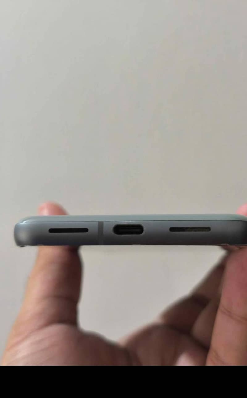 Google Pixel 8 6