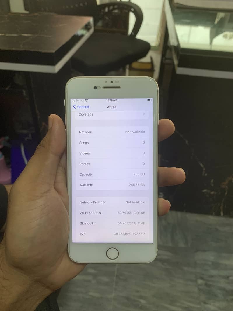 Apple iPhone 8 Plus 3