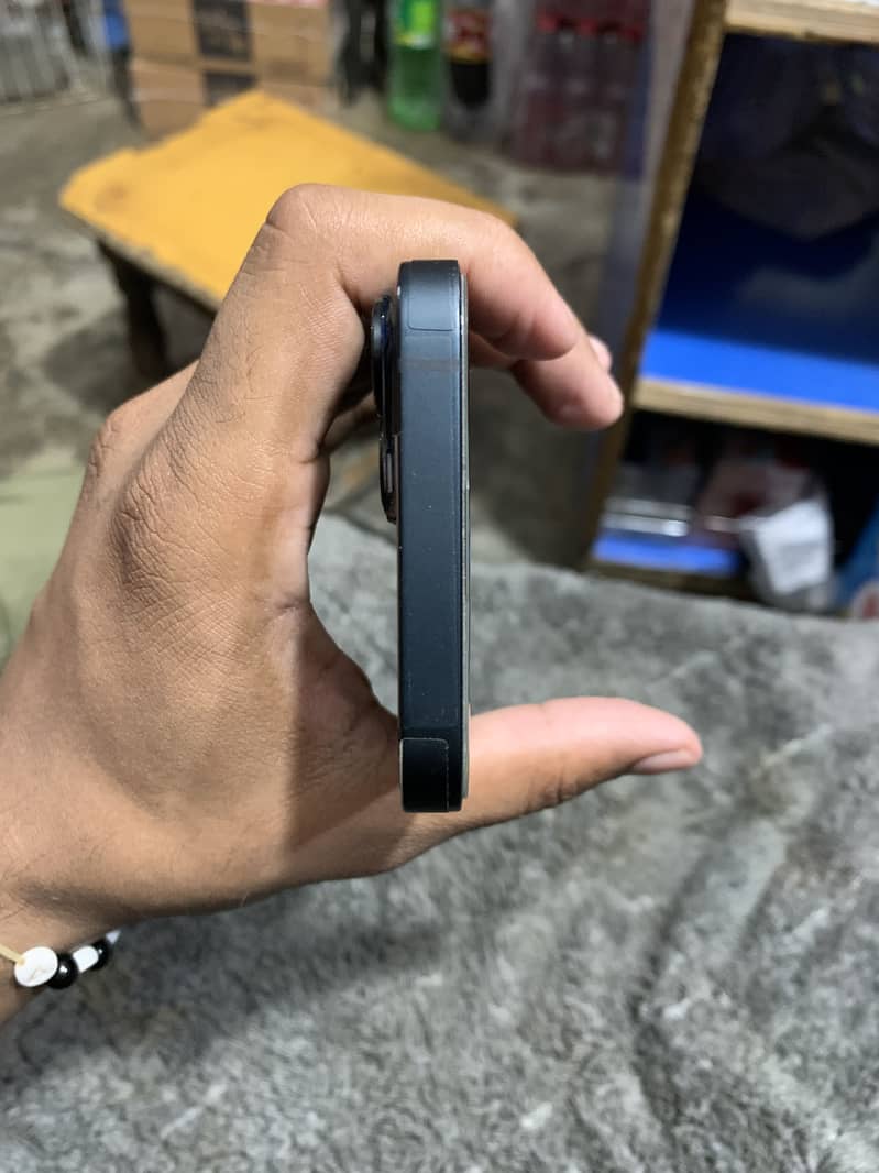Apple iPhone 14 2