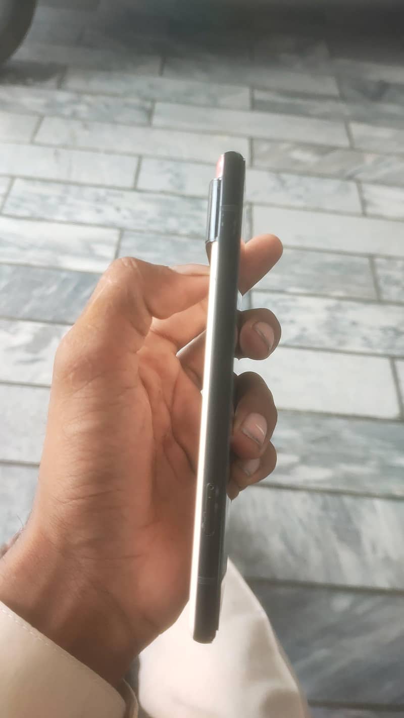 Google Pixel 6 4