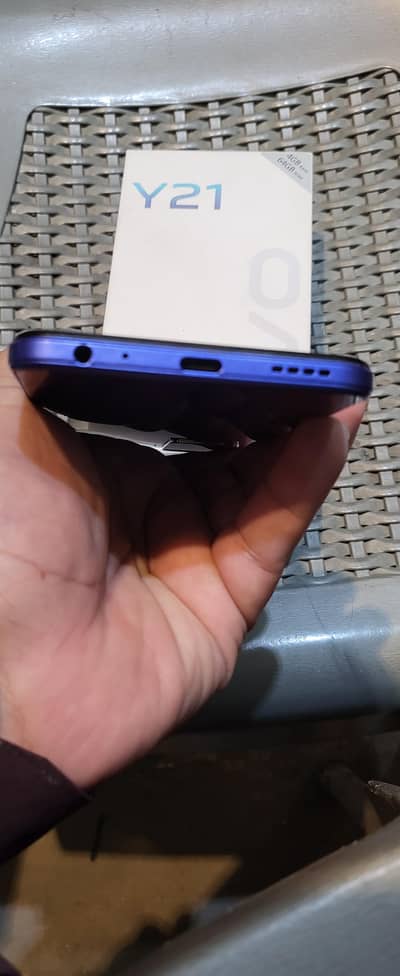 Vivo Y21