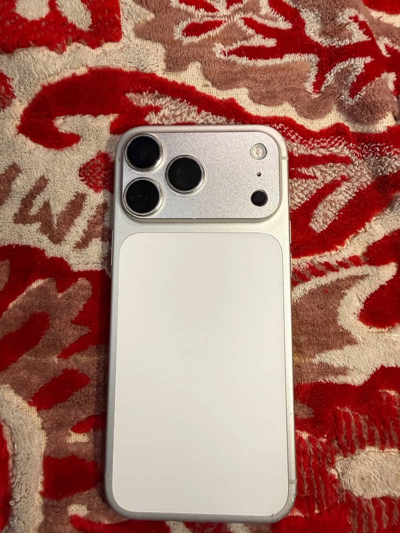 Apple iPhone 17 Pro Max 0