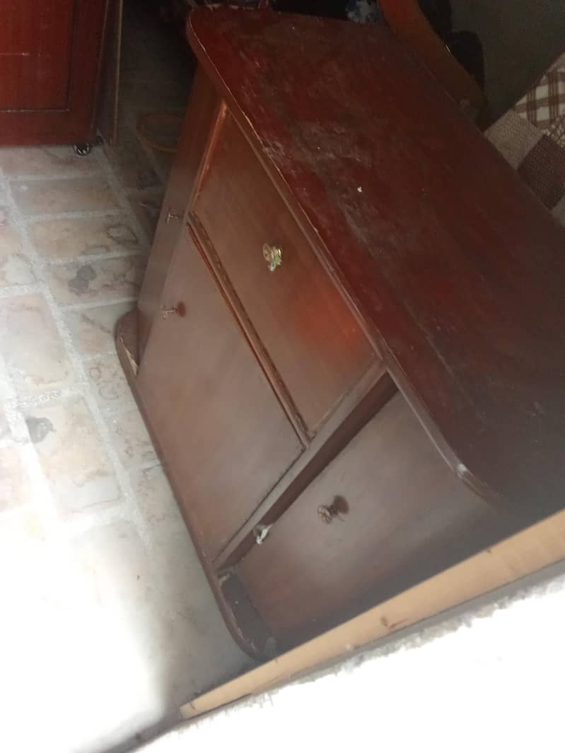 tv trolley 1