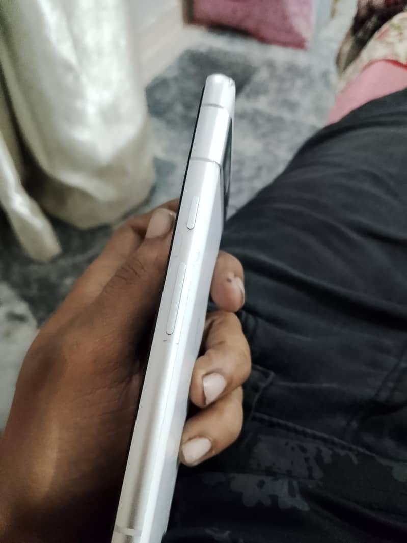 Google Pixel 7a 1