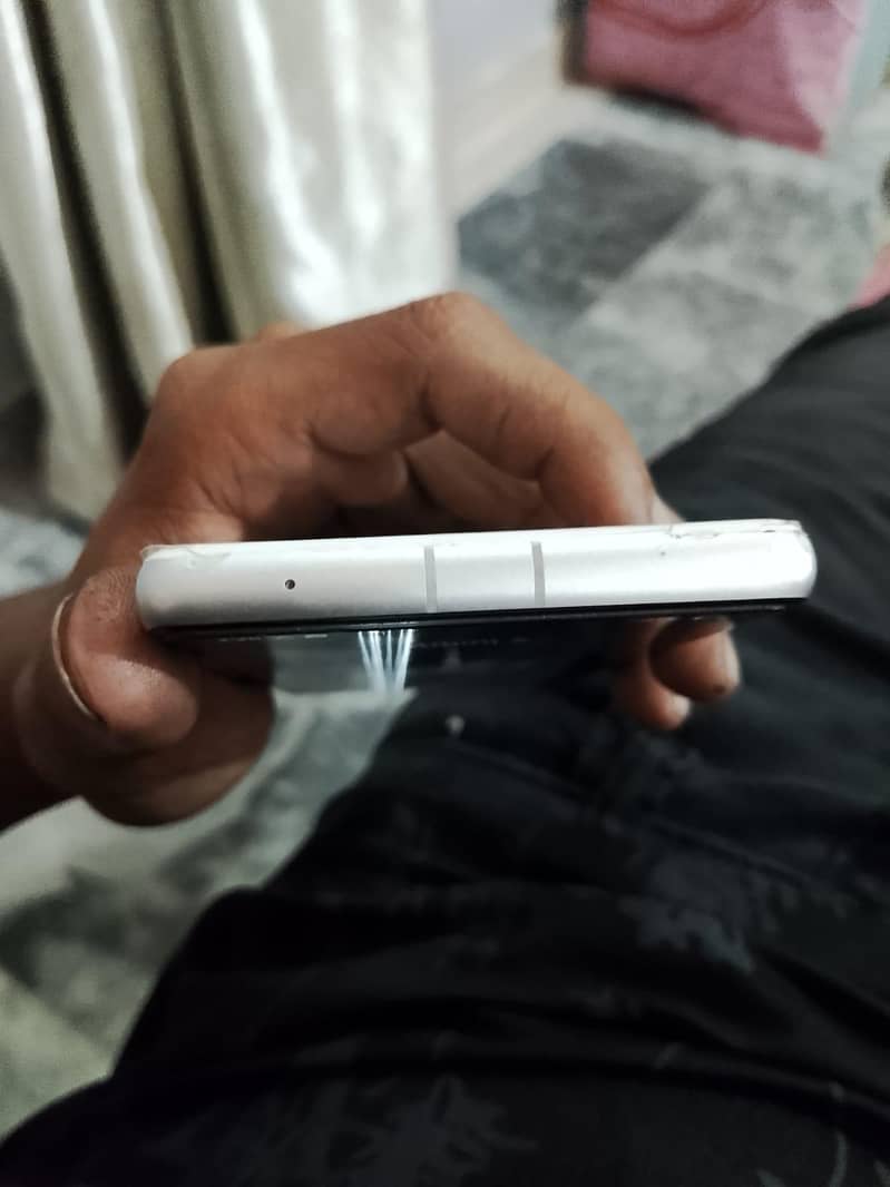 Google Pixel 7a 3