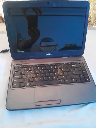 Dell N4050 (8GB Ram/ 128GB SSD +500GB HDD)