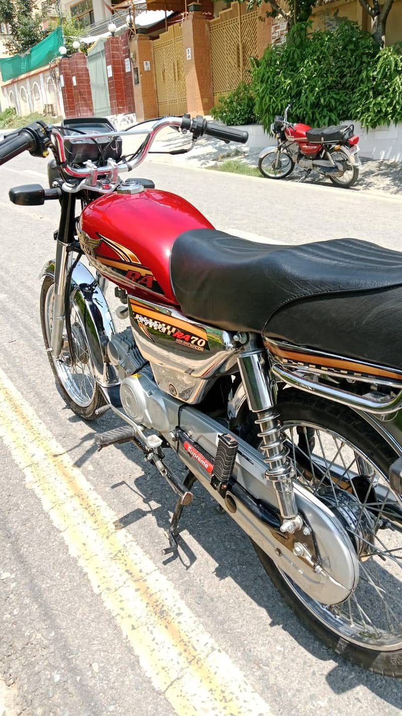 Ravi 70 1