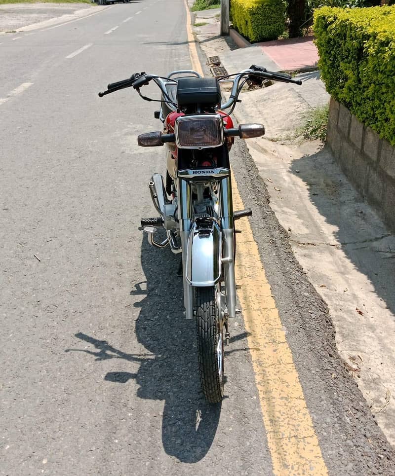 Ravi 70 4