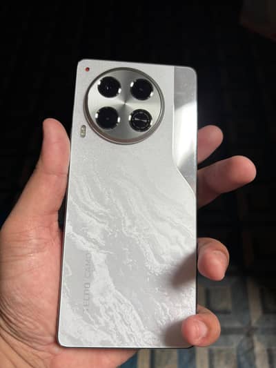 Tecno CAMON 30 Pro