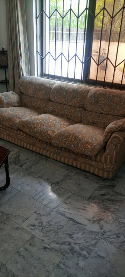 Sofa 7 seater in Islamabad g9 available