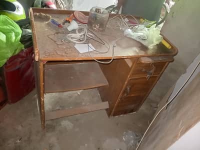 Computer Table