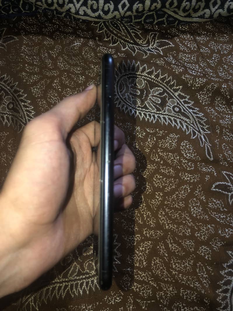 Apple iPhone 7 2