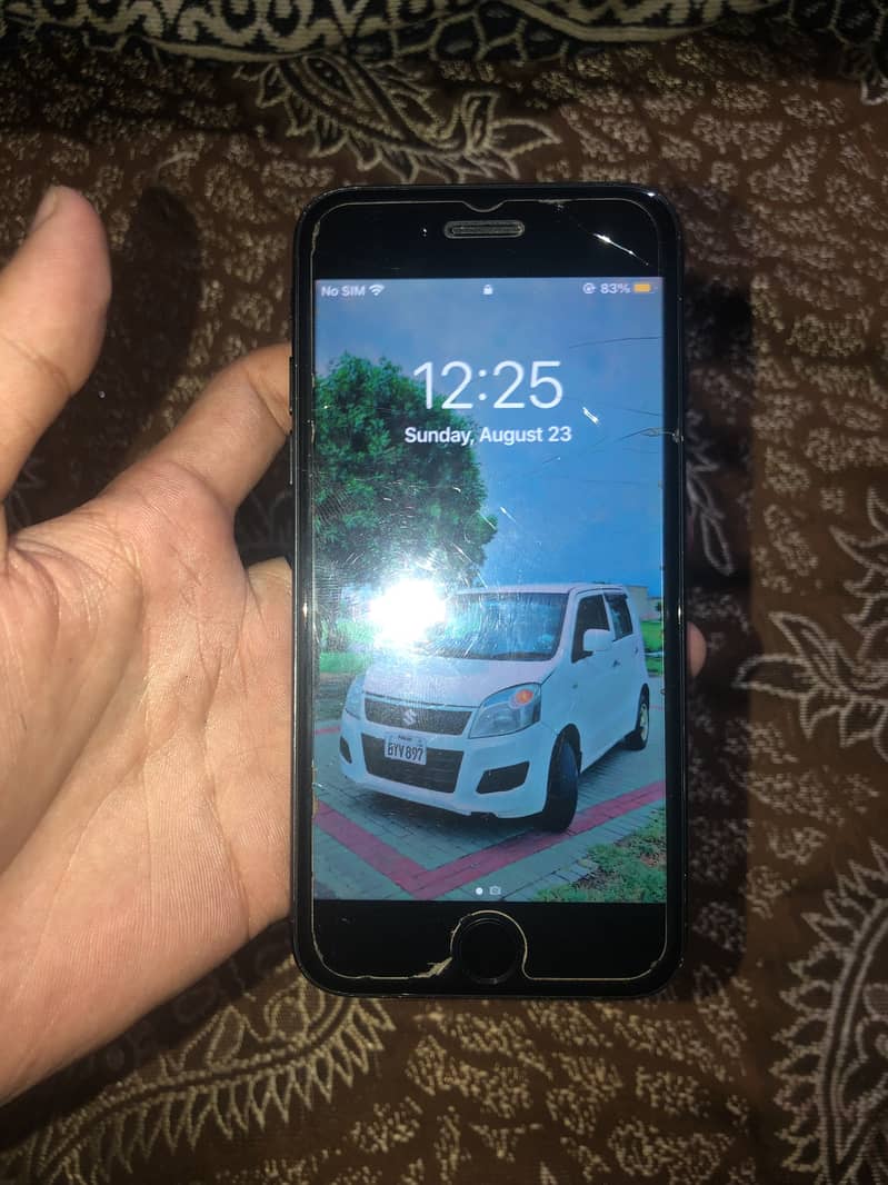 Apple iPhone 7 3