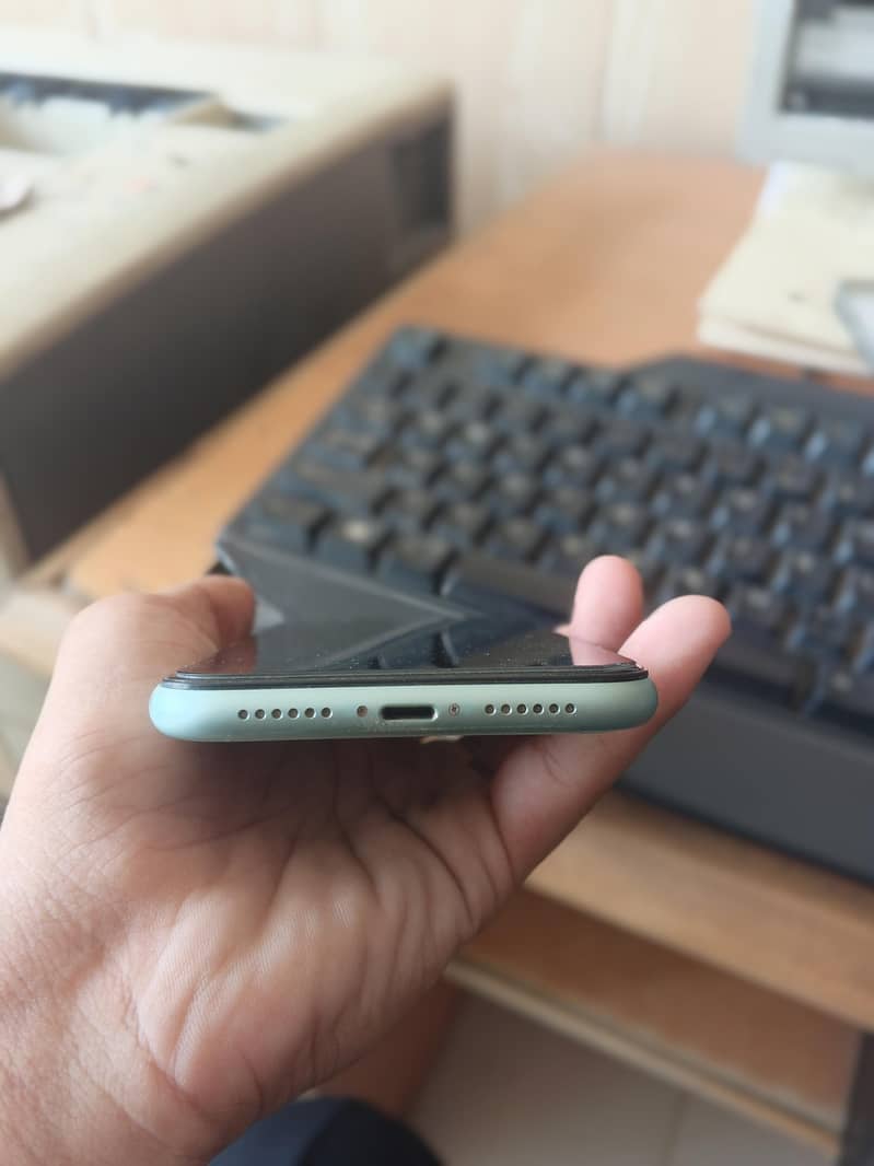 Apple iPhone 11 2