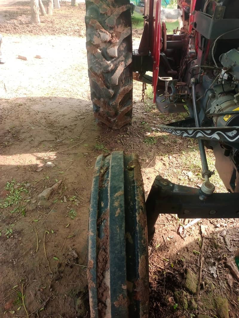 MF 260 tractor 5