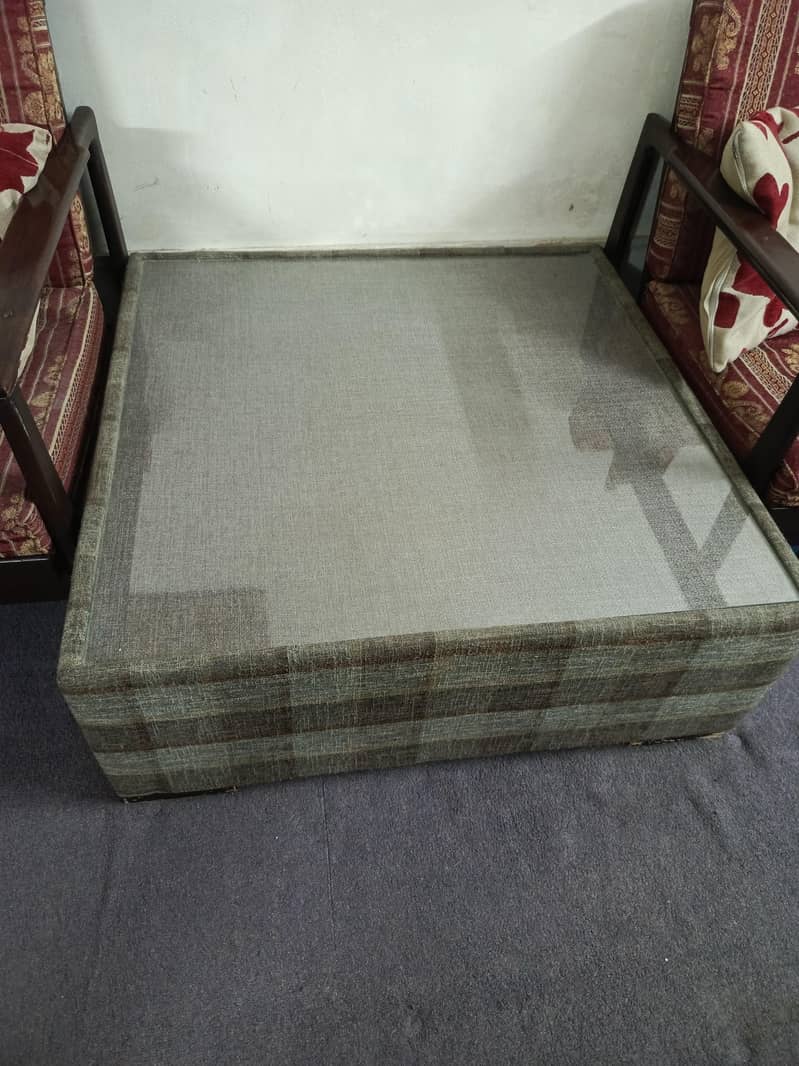 square table 0